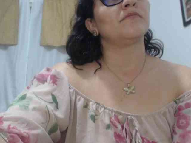 SaimaJayeb webcam