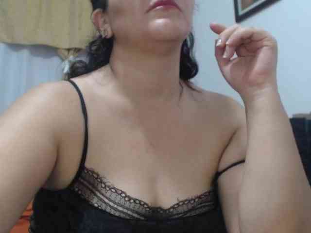 SaimaJayeb webcam