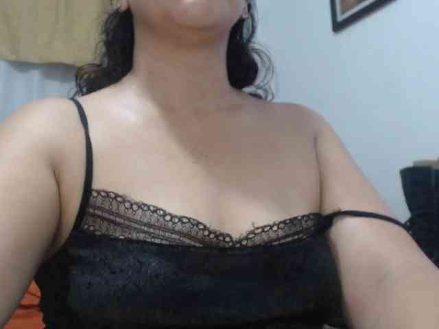 SaimaJayeb webcam