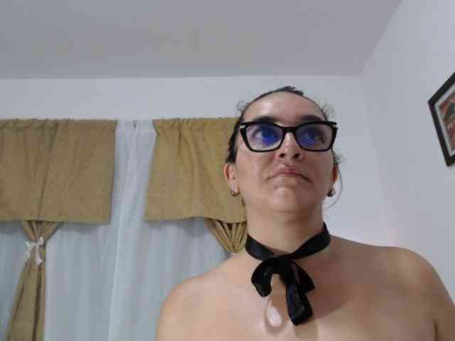 SaimaJayeb webcam