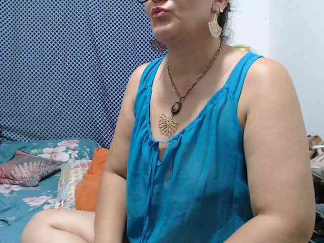SaimaJayeb webcam