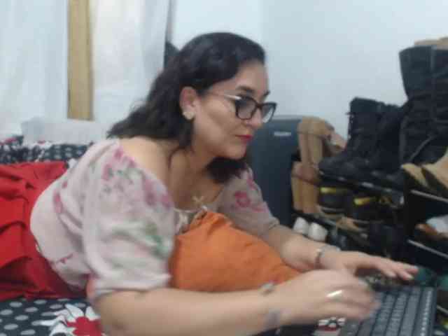 SaimaJayeb webcam