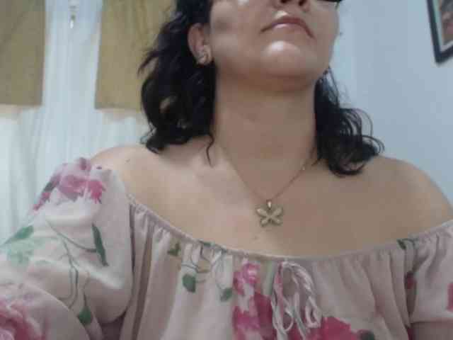 SaimaJayeb webcam