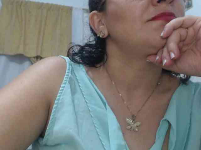 SaimaJayeb webcam