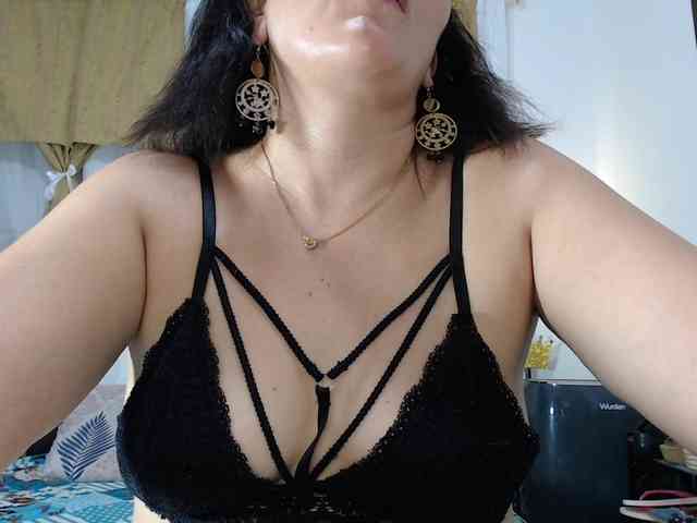 SaimaJayeb webcam