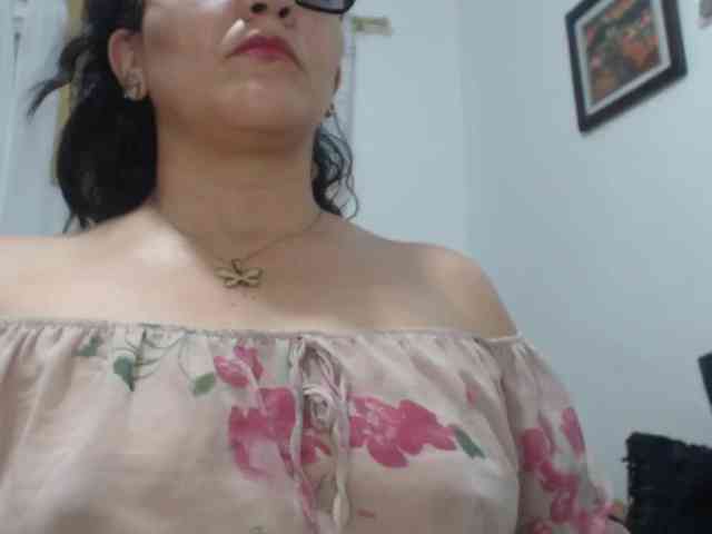 SaimaJayeb webcam