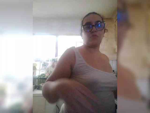 SaimaJayeb webcam