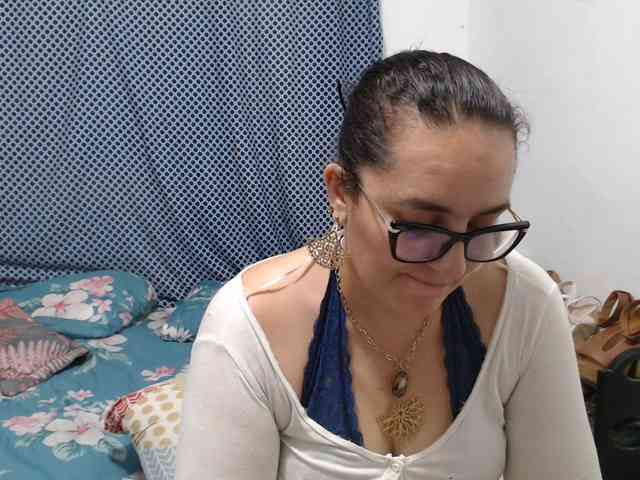 SaimaJayeb webcam