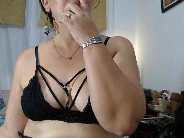 SaimaJayeb webcam