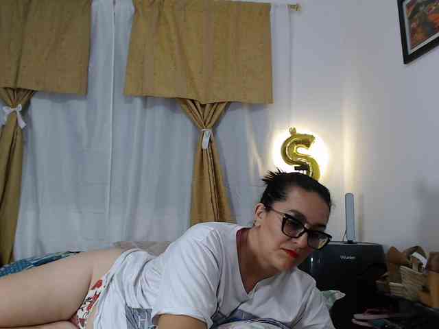 SaimaJayeb webcam