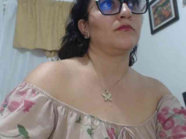 SaimaJayeb webcam
