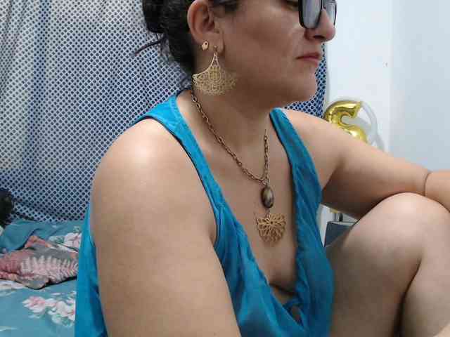 SaimaJayeb webcam