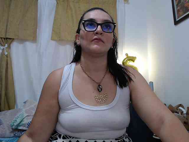 SaimaJayeb webcam
