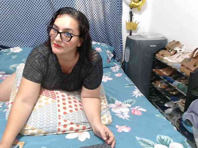 SaimaJayeb webcam