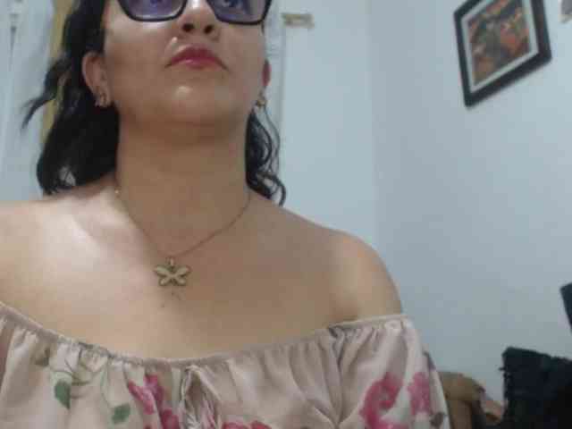 SaimaJayeb webcam