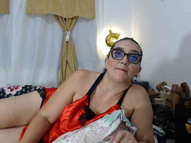 SaimaJayeb webcam