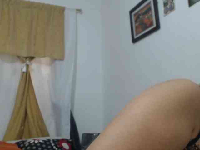 SaimaJayeb webcam