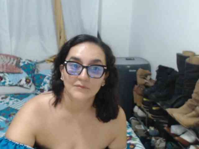 SaimaJayeb webcam