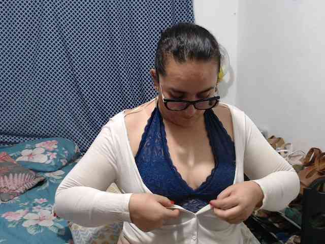 SaimaJayeb webcam