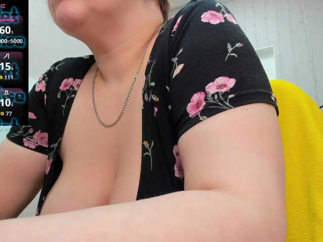 DollyMolli webcam bongacams model stream image