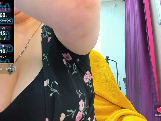 DollyMolli webcam bongacams model stream image