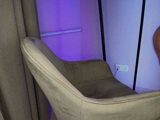  lauramarti chat room