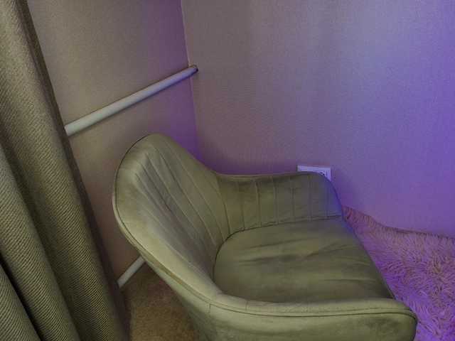 lauramarti's BongaCams show and profile