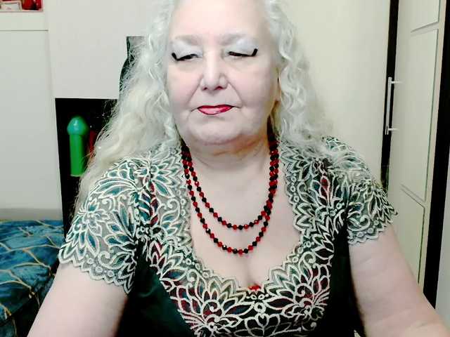 grannywants from BongaCams