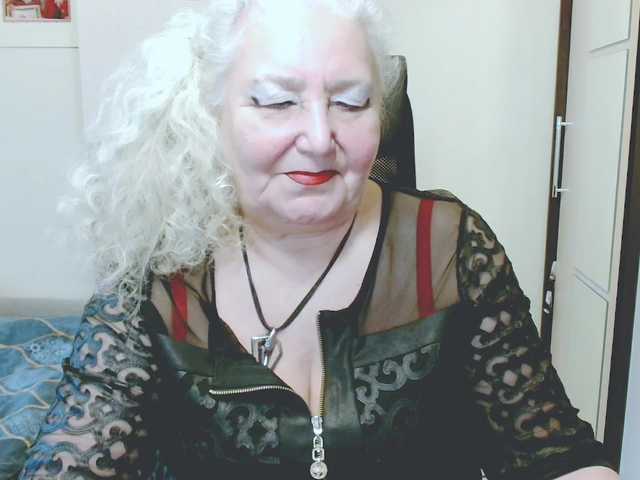 grannywants's BongaCams show and profile
