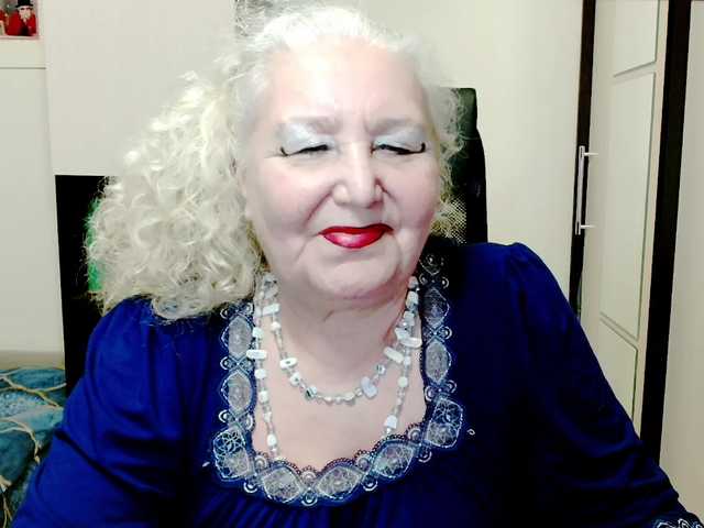 grannywants's BongaCams show and profile