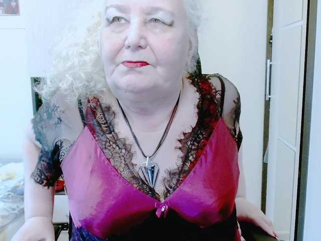 grannywants's BongaCams show and profile