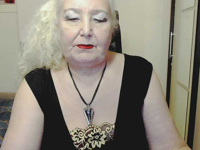 grannywants from BongaCams