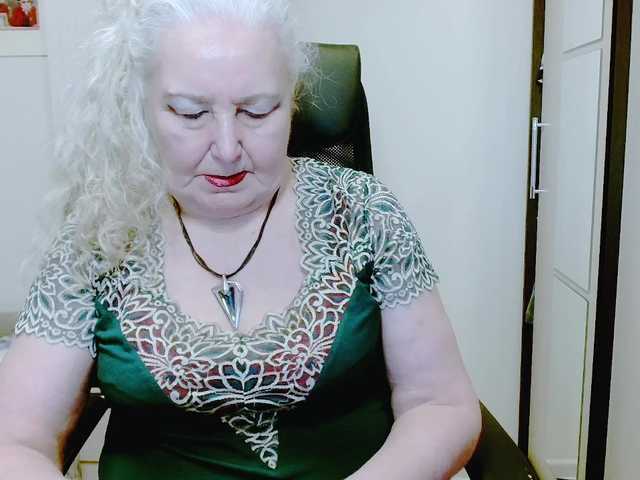 grannywants's BongaCams show and profile