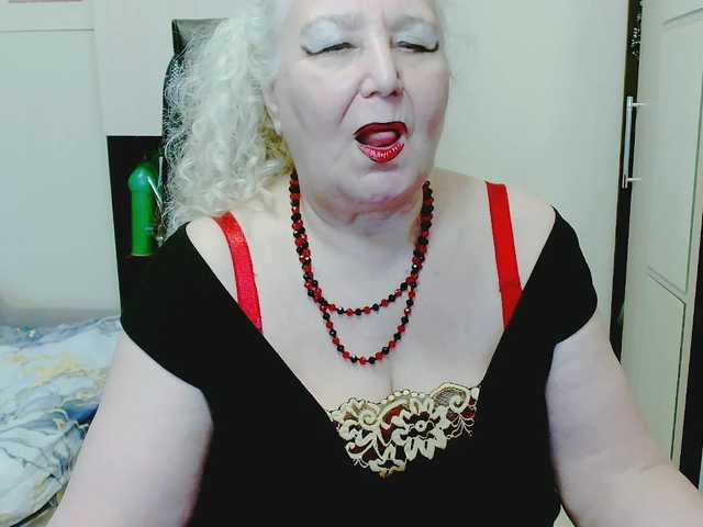 grannywants's BongaCams show and profile