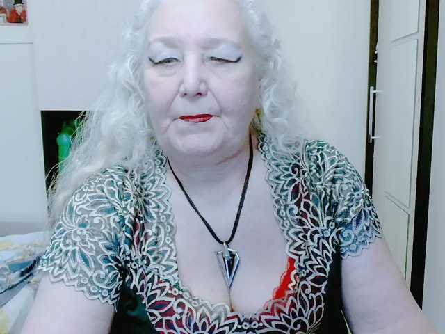 grannywants's BongaCams show and profile