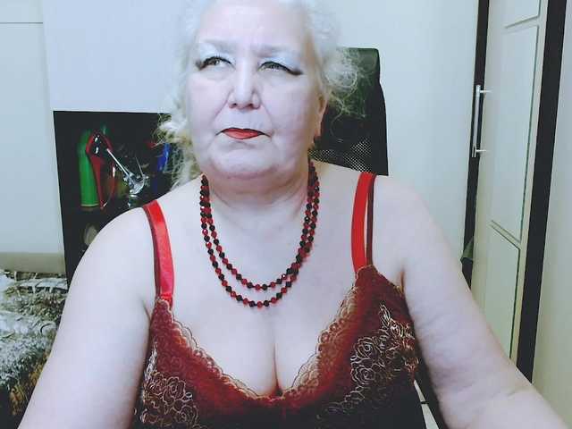 grannywants's BongaCams show and profile