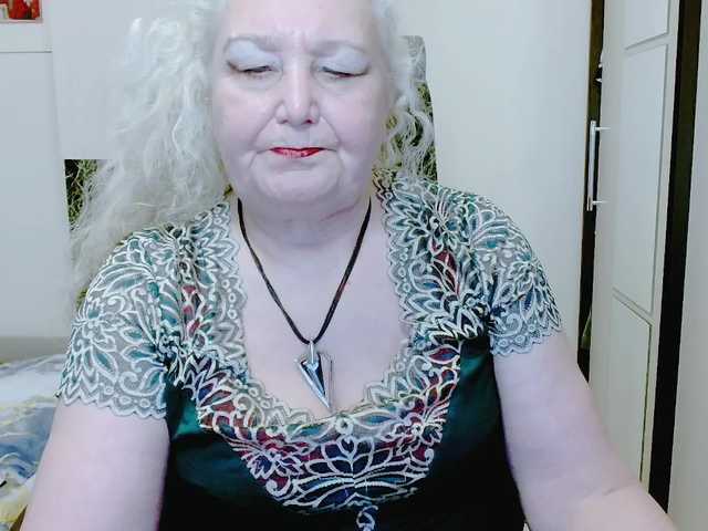 grannywants's BongaCams show and profile