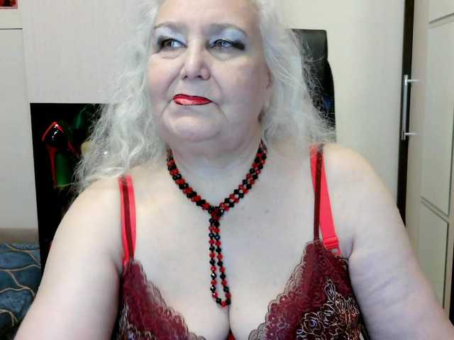 grannywants from BongaCams