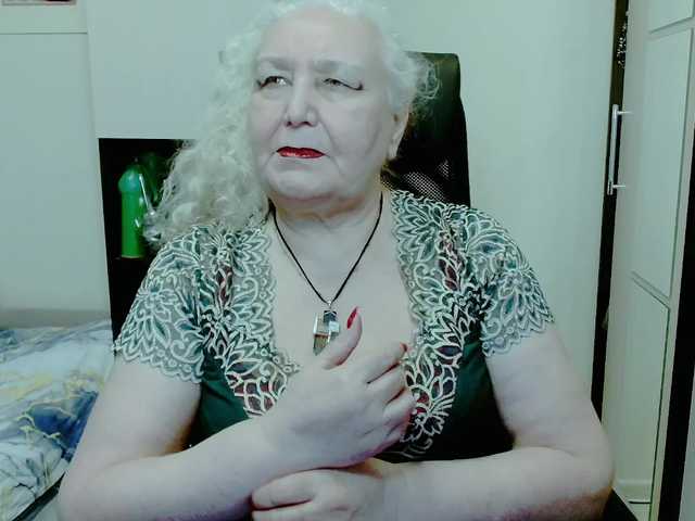grannywants's BongaCams show and profile