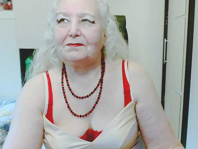 grannywants's BongaCams show and profile