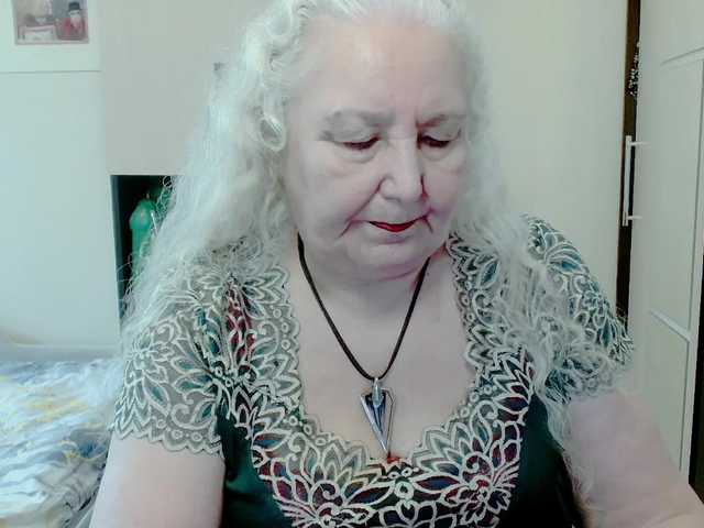 grannywants's BongaCams show and profile
