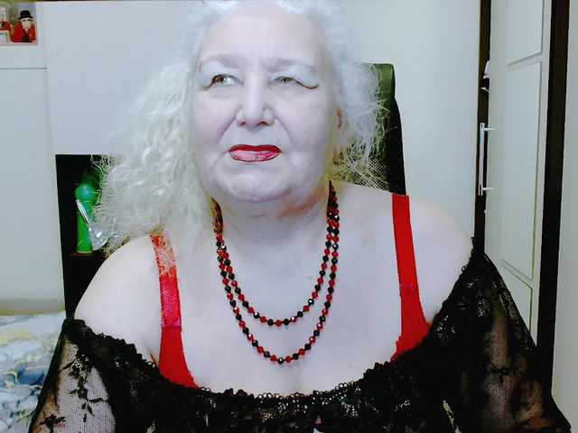 grannywants's BongaCams show and profile