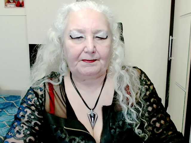 grannywants's BongaCams show and profile