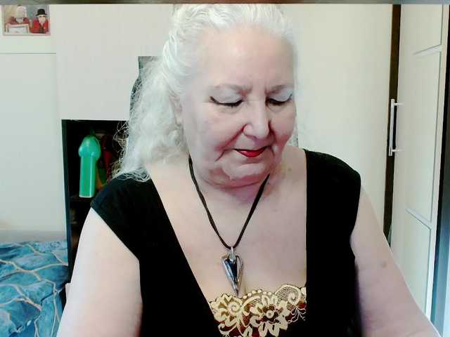grannywants's BongaCams show and profile