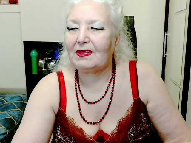 grannywants from BongaCams