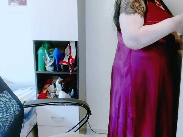 grannywants Live Cam on BongaCams