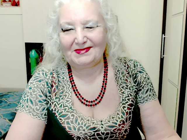 grannywants's BongaCams show and profile