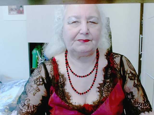 grannywants's BongaCams show and profile