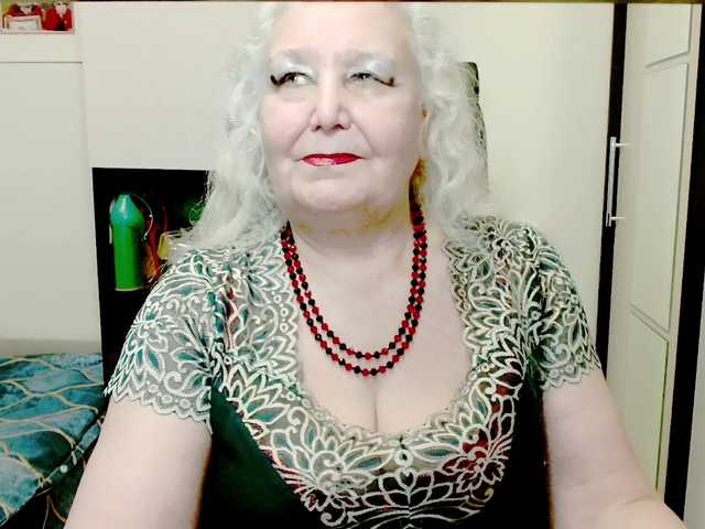 grannywants's BongaCams show and profile