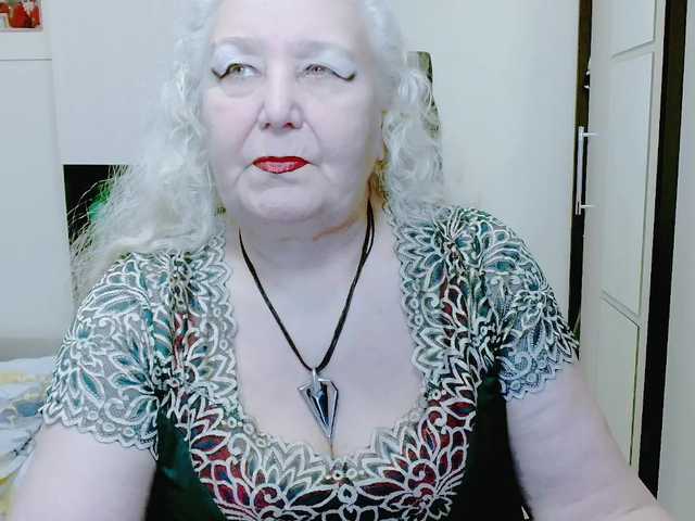 grannywants's BongaCams show and profile